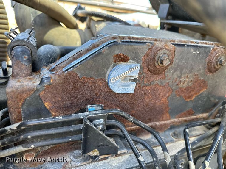 image for item OM9907 Willmar Eagle 8500 sprayer