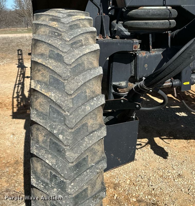 image for item OM9907 Willmar Eagle 8500 sprayer