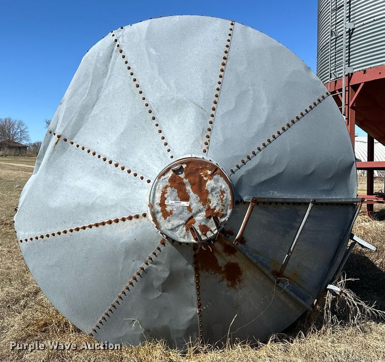 image for item OM9908 Grain bin