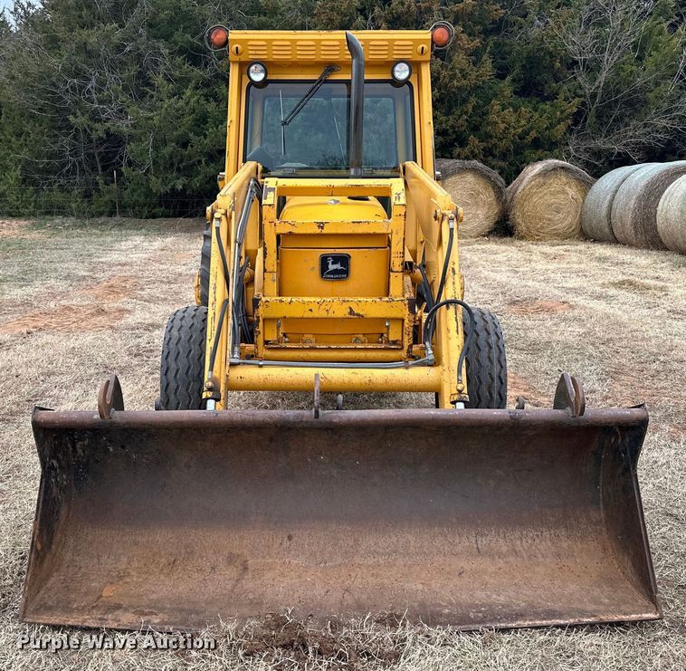 image for item OM9950 1990 John Deere  2355 tractor