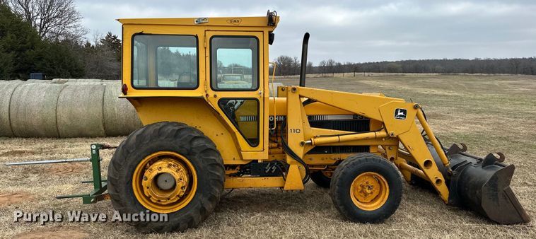 image for item OM9950 1990 John Deere  2355 tractor