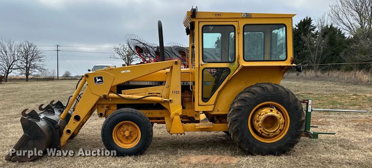 image for item OM9950 1990 John Deere  2355 tractor