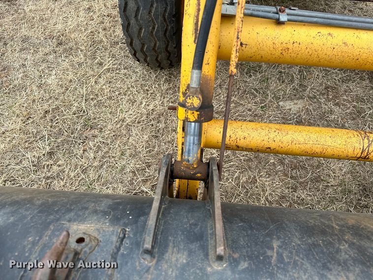 image for item OM9950 1990 John Deere  2355 tractor