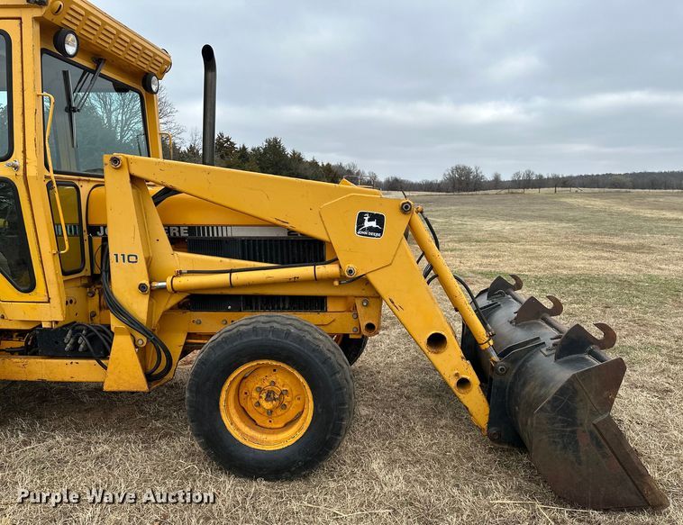 image for item OM9950 1990 John Deere  2355 tractor