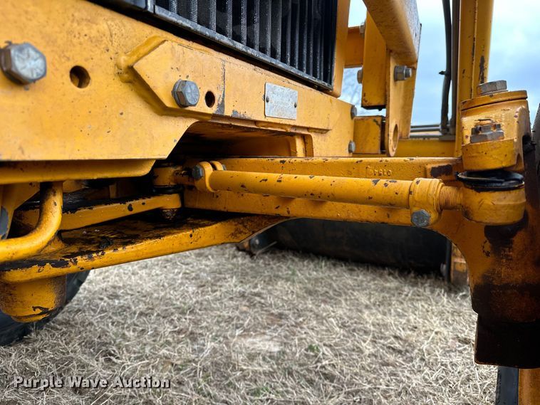 image for item OM9950 1990 John Deere  2355 tractor