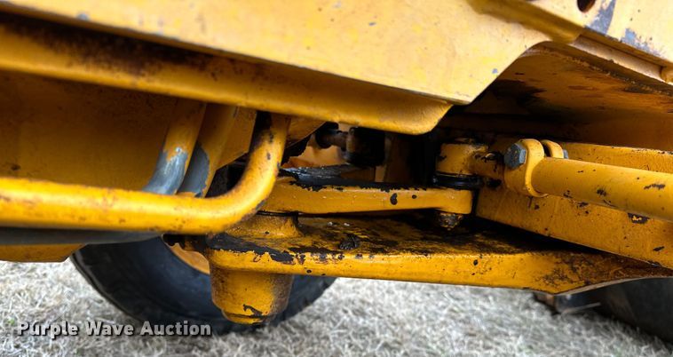 image for item OM9950 1990 John Deere  2355 tractor