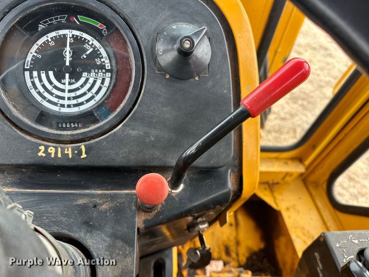 image for item OM9950 1990 John Deere  2355 tractor