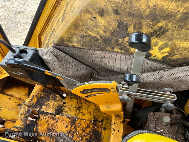 image for item OM9950 1990 John Deere  2355 tractor