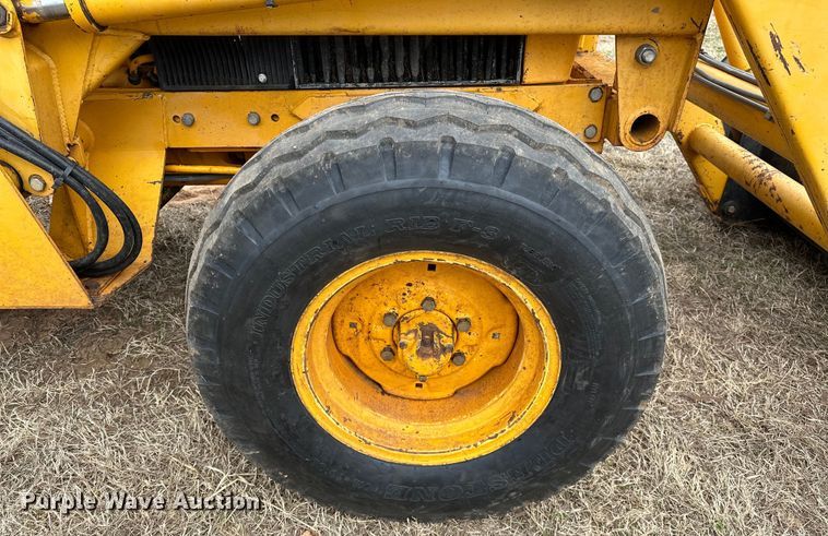 image for item OM9950 1990 John Deere  2355 tractor