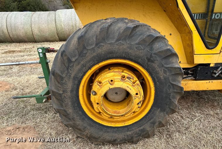 image for item OM9950 1990 John Deere  2355 tractor