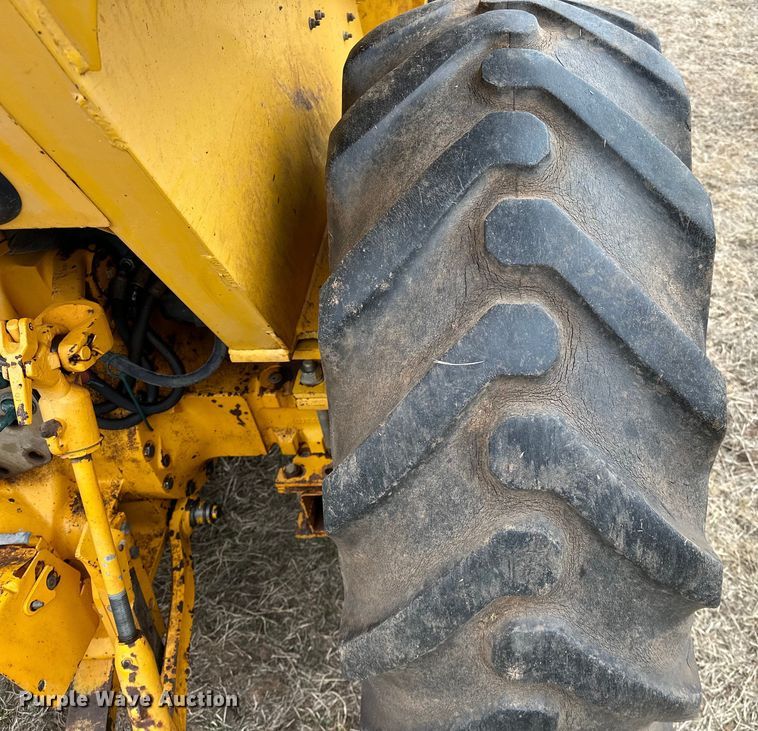 image for item OM9950 1990 John Deere  2355 tractor