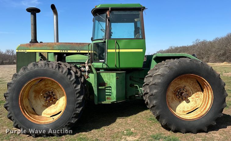 image for item OM9952 1978 John Deere 8430 4WD tractor