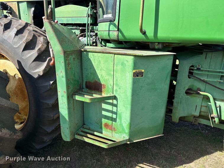 image for item OM9952 1978 John Deere 8430 4WD tractor