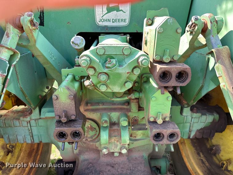 image for item OM9952 1978 John Deere 8430 4WD tractor