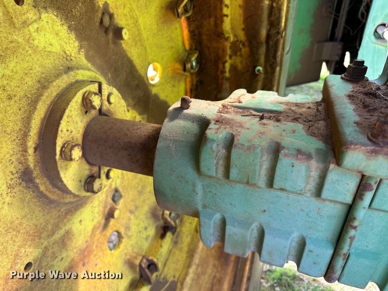 image for item OM9952 1978 John Deere 8430 4WD tractor