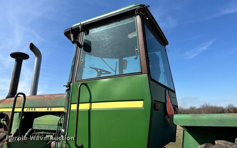 image for item OM9952 1978 John Deere 8430 4WD tractor