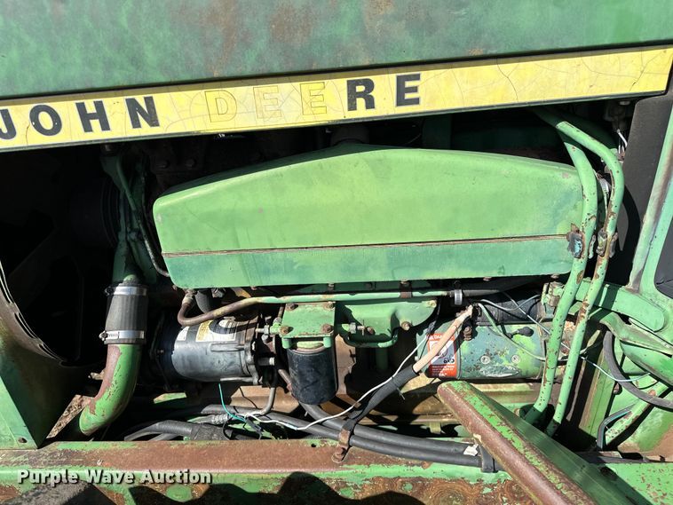image for item OM9952 1978 John Deere 8430 4WD tractor