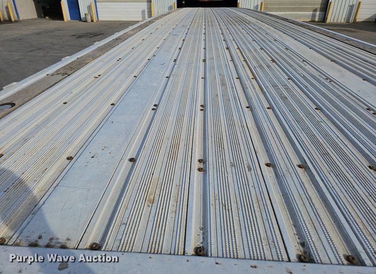 image for item DK0727 2013 Great Dane FXP-0027-00048 flatbed trailer