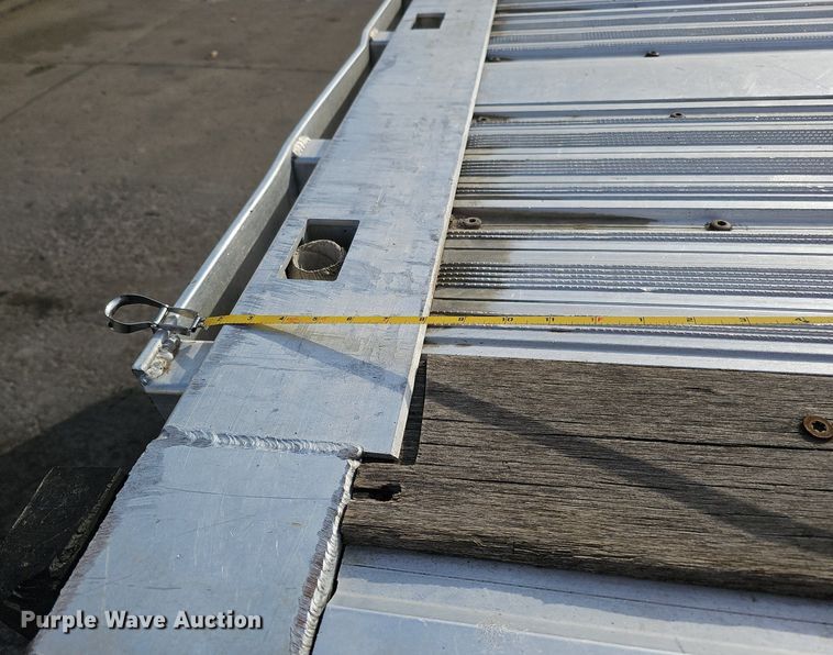 image for item DK0727 2013 Great Dane FXP-0027-00048 flatbed trailer