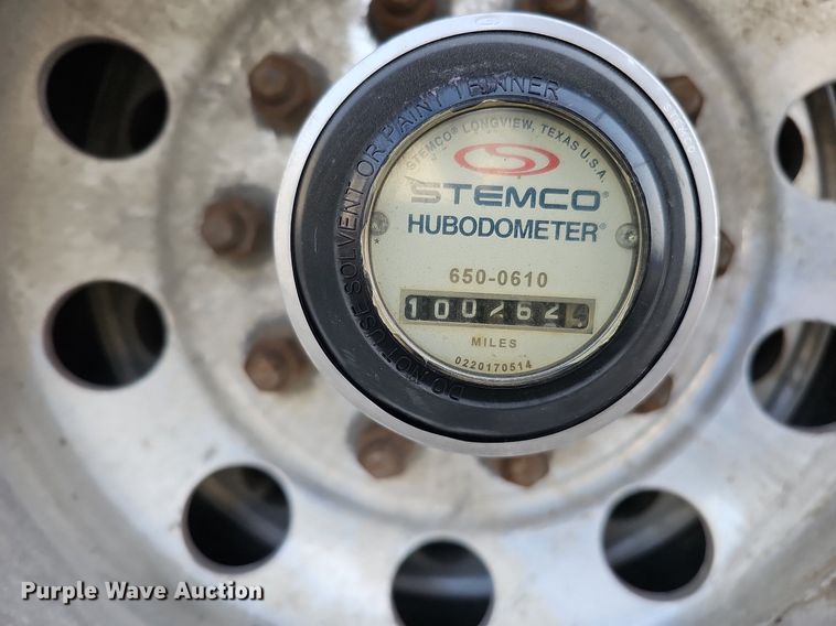 image for item DK0727 2013 Great Dane FXP-0027-00048 flatbed trailer