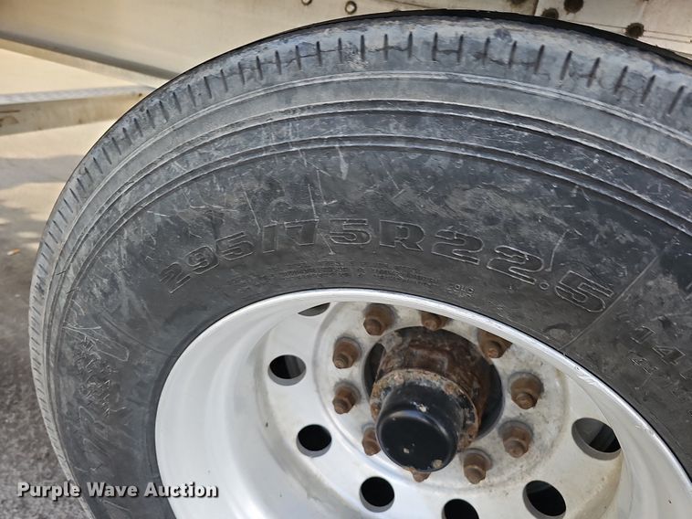 image for item DK0727 2013 Great Dane FXP-0027-00048 flatbed trailer