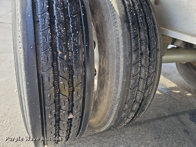 image for item DK0727 2013 Great Dane FXP-0027-00048 flatbed trailer