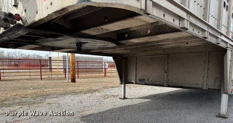 image for item DK6789 2007 Wilson PSDCL-402 livestock trailer