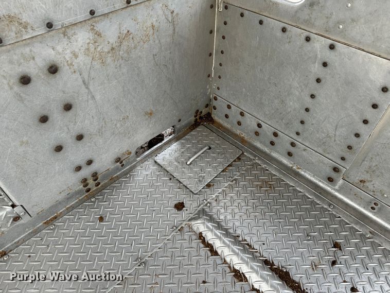 image for item DK6789 2007 Wilson PSDCL-402 livestock trailer