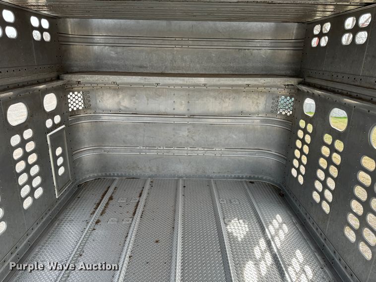 image for item DK6789 2007 Wilson PSDCL-402 livestock trailer