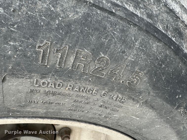 image for item DK6789 2007 Wilson PSDCL-402 livestock trailer