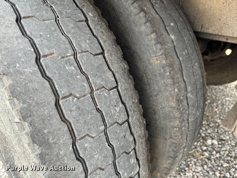 image for item DK6789 2007 Wilson PSDCL-402 livestock trailer