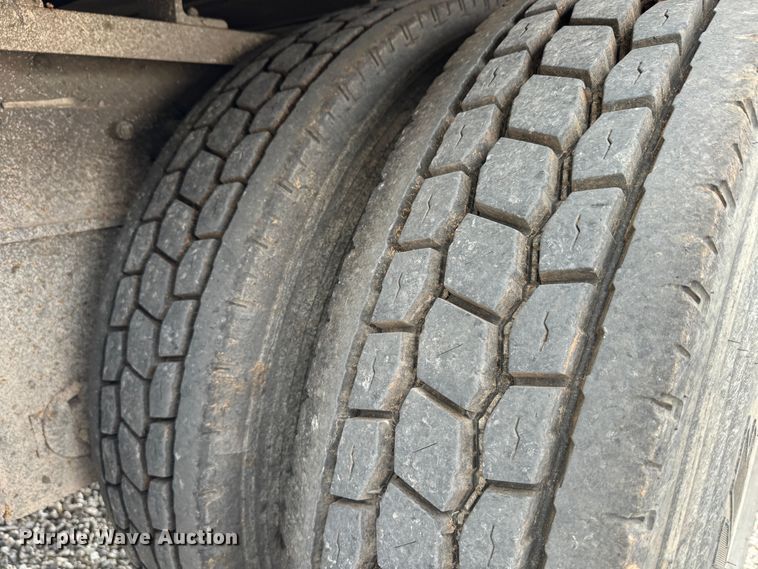 image for item DK6789 2007 Wilson PSDCL-402 livestock trailer