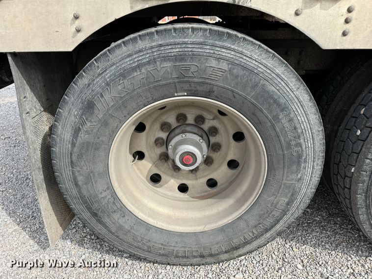 image for item DK6789 2007 Wilson PSDCL-402 livestock trailer