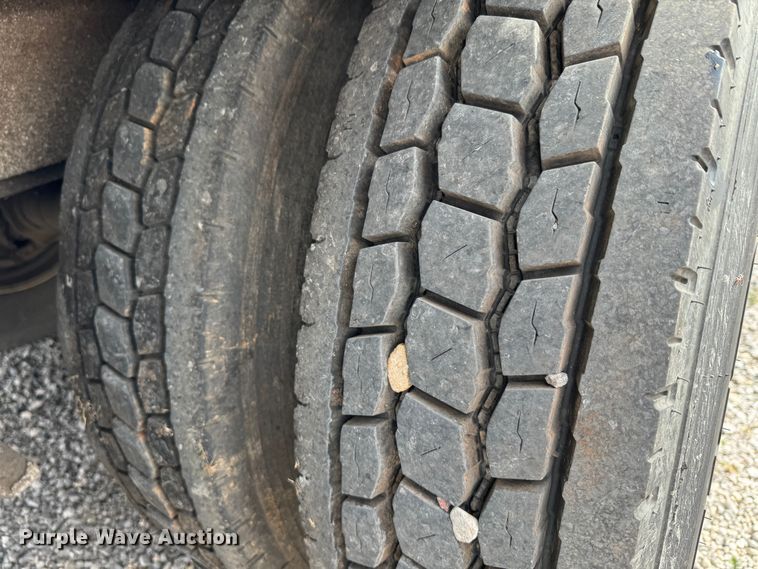 image for item DK6789 2007 Wilson PSDCL-402 livestock trailer