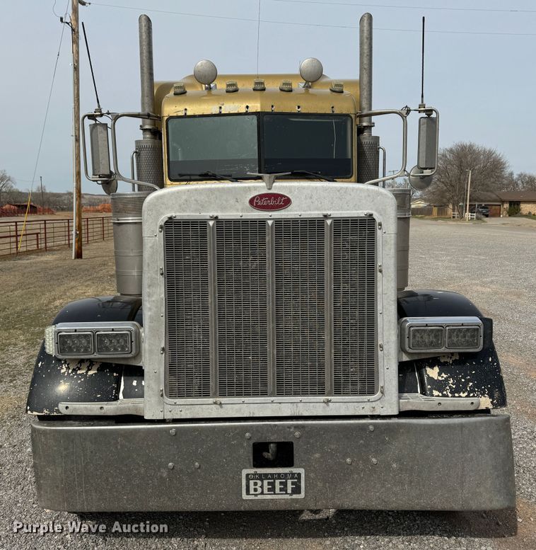 image for item DK6790 2006 Peterbilt 379 semi truck