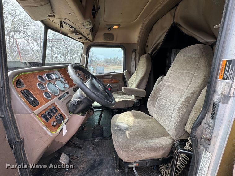 image for item DK6790 2006 Peterbilt 379 semi truck