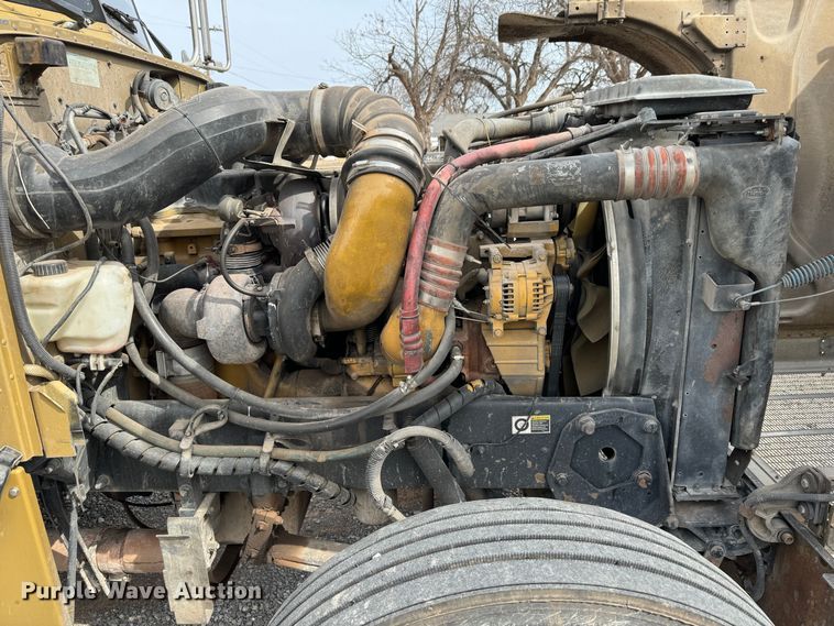 image for item DK6790 2006 Peterbilt 379 semi truck