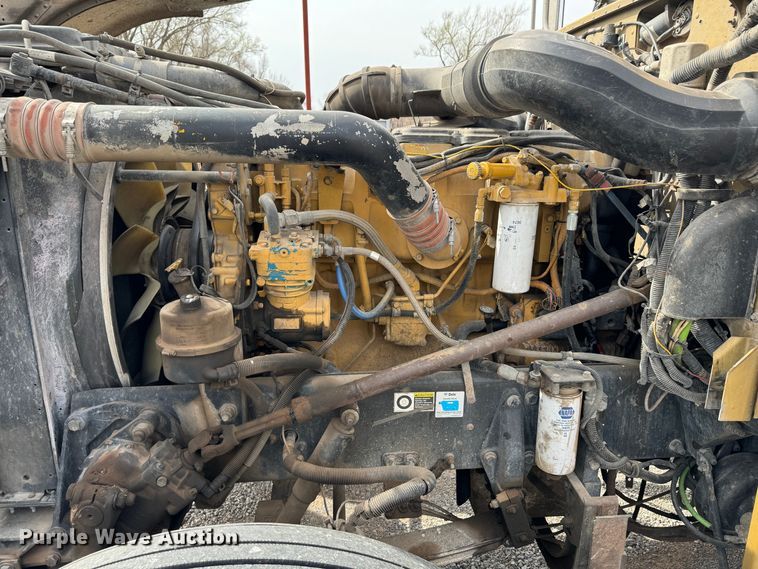 image for item DK6790 2006 Peterbilt 379 semi truck