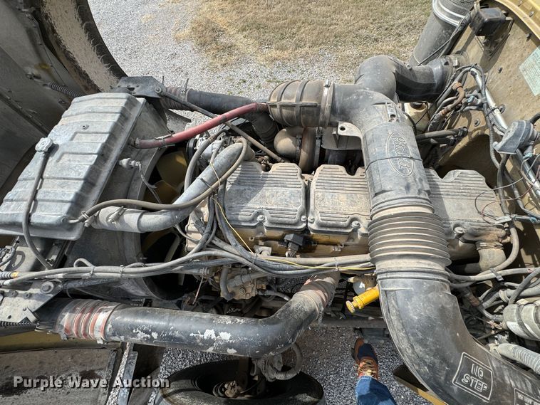 image for item DK6790 2006 Peterbilt 379 semi truck