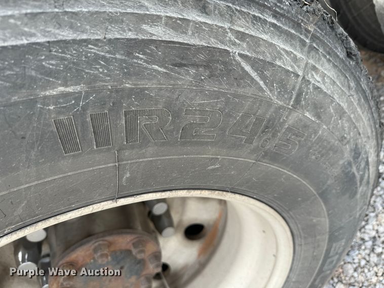 image for item DK6790 2006 Peterbilt 379 semi truck