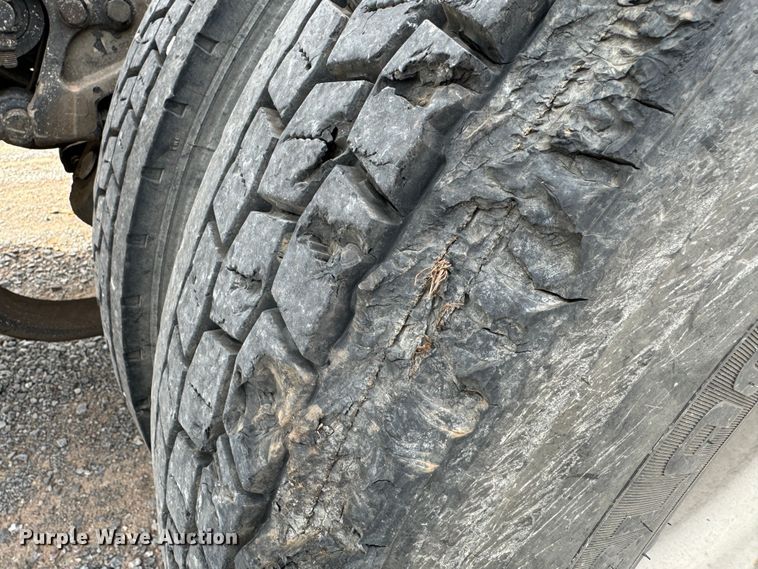 image for item DK6790 2006 Peterbilt 379 semi truck