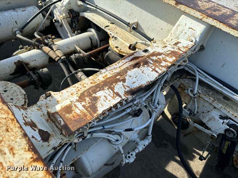 image for item DL4404 2001 Trail King Industries TK110HDG lowboy equipment trailer