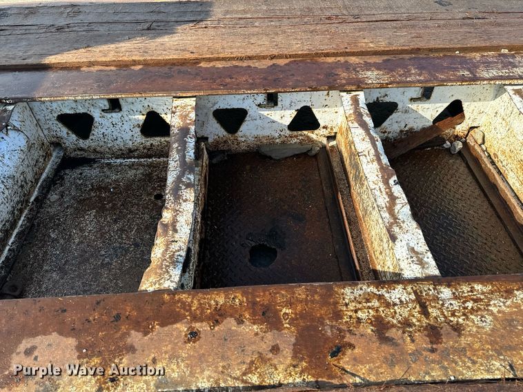 image for item DL4404 2001 Trail King Industries TK110HDG lowboy equipment trailer