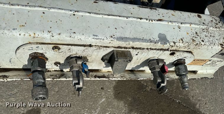 image for item DL4404 2001 Trail King Industries TK110HDG lowboy equipment trailer