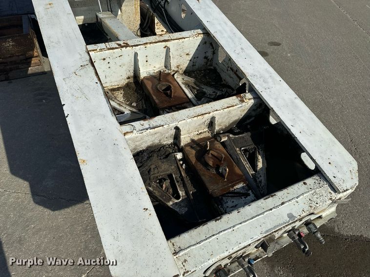 image for item DL4404 2001 Trail King Industries TK110HDG lowboy equipment trailer