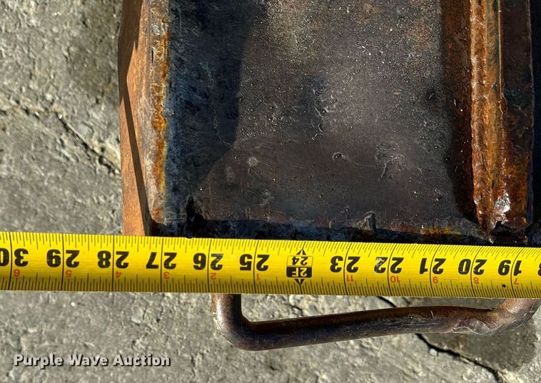 image for item DL4404 2001 Trail King Industries TK110HDG lowboy equipment trailer