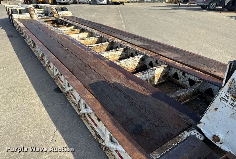 image for item DL4404 2001 Trail King Industries TK110HDG lowboy equipment trailer