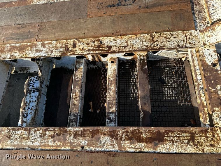 image for item DL4404 2001 Trail King Industries TK110HDG lowboy equipment trailer