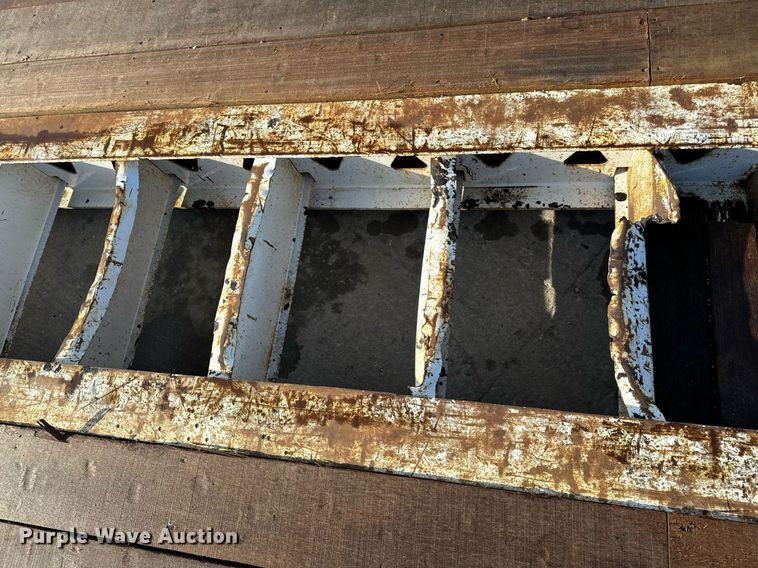 image for item DL4404 2001 Trail King Industries TK110HDG lowboy equipment trailer