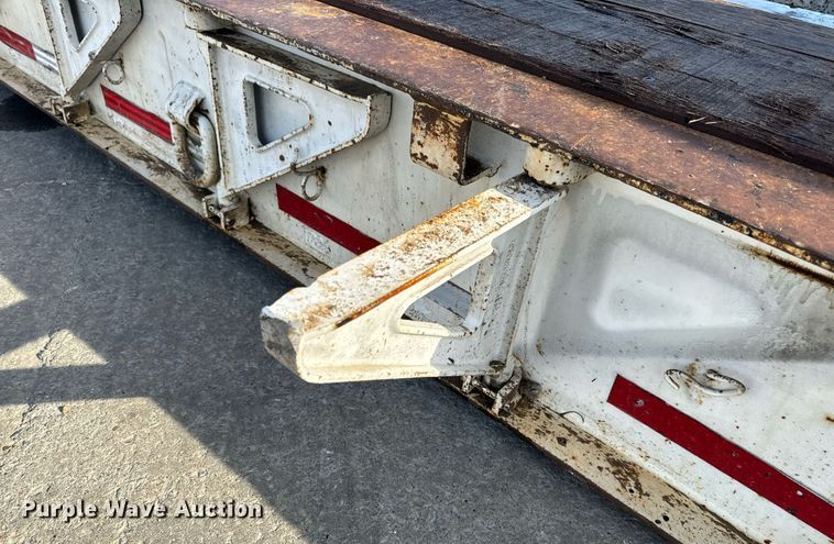 image for item DL4404 2001 Trail King Industries TK110HDG lowboy equipment trailer